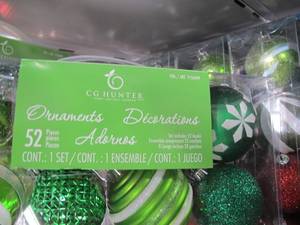 CG Hunter 52 Piece GreenWhite Ornament Set
