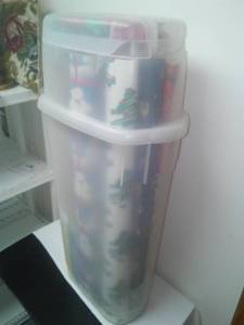 lot 62 image: Rubbermaid Giftwrap Center