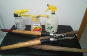 lot 65 image: Garden & Yard Loppers  sprayers.