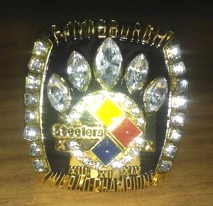 lot 76 image: Pittsburgh Steelers Super Bowl Ring