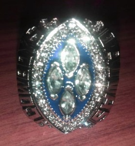 lot 78 image: Dallas Cowboys Super Bowl Ring.