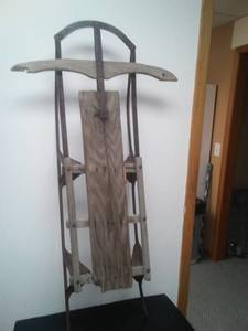 lot 104 image: Vintage Show sled