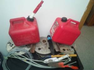 lot 176 image: Perma Dock Hardware, Cable, gas cans
