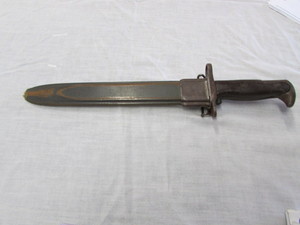 lot 1 image: Military Bayonet