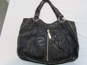 lot 13 image: Michael Kors Purse