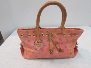 lot 19 image: Dooney & Burke Purse