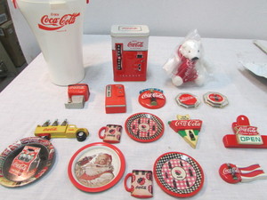 lot 36 image: Coca Cola Memorabilia