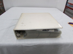 lot 112 image: Kirby Puckett Cards