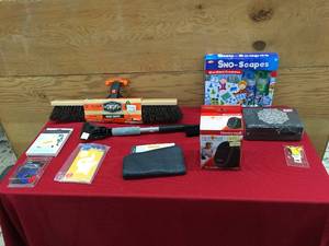 lot 219 image: Box Of Misc Items