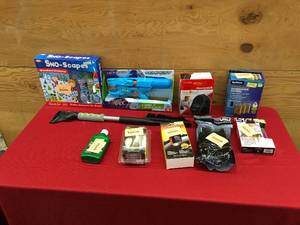 lot 223 image: Box Of Misc Items