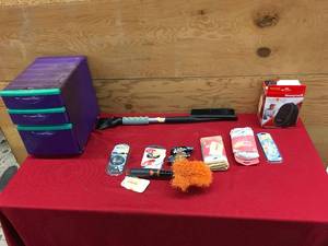 lot 292 image: Box Of Misc Items
