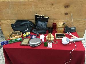 lot 290 image: Box Of Misc Items