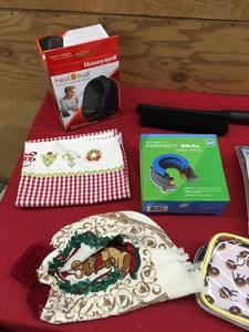 lot 226 image: Box Of Misc Items