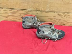 lot 331 image: Propet  Mens Size 12 Boots