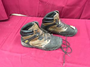 Keen Mens Size 13 Boots