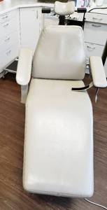 WOW $$$$ 2013 Medical Technical Industries MTI Contour Seat SurgeryConsult Chair Full Power TiltBackLift With 2 Programs &amp Auto Return &amp Stop - Excellent Condition With Extras 450lb Patient Capacity - Same As Lot #2