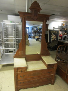 lot 302 image: VINTAGE WOOD GENTLEMANS DRESSER WITH MARBLE TOPS AND MIRROR