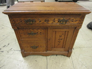lot 307 image: VINTAGE WOOD SIDE DRESSER