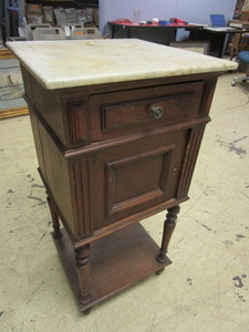 lot 309 image: VINTAGE WOOD ACCENT TABLE WITH MARBLE TOP