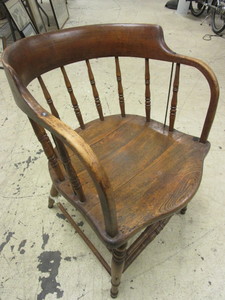 lot 317 image: VINTAGE WOOD ACCENT CHAIR