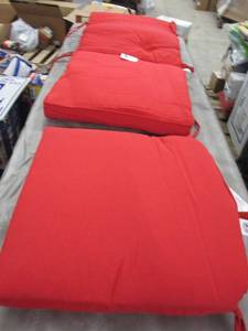 lot 23 image: Hampton Bay Cushions...