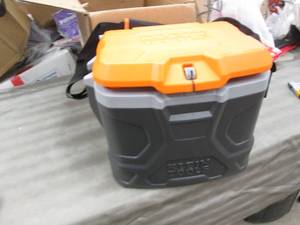lot 144 image: Klein Tools 17 Qt. Tradesman Pro To...