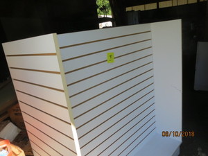 lot 9 image: Movable Slat Wall