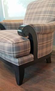 lot 10 image: Pearson Plaid Club Chair