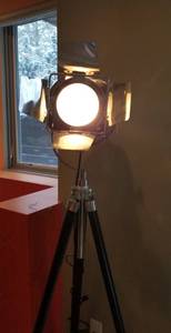 lot 119 image: Vintage Inspired Movie Light Floor Lamp Torchiere