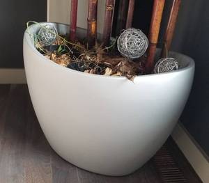 lot 125 image: Bachmans Commercial Resin Planter with Metal Tied Bamboo