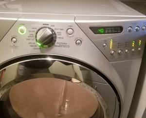 lot 95 image: Whirlpool Duet Washer and Dryer Set, Electric