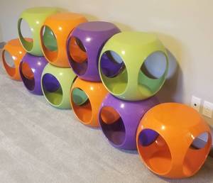 lot 85 image: 10 Colorful Modern Resign Cutout Cubes