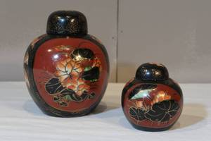 lot 24 image: 2 Lidded Vases