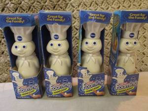 lot 21 image: 4 Pillsbury Foaming Hand Soap  CS...