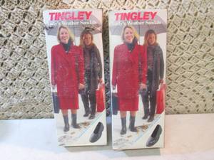 lot 25 image: 2 Pair of Ladys Rubber Weather San...