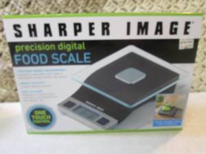 lot 32 image: Digital Food Scale  BS...
