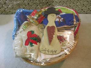 lot 36 image: Holiday Gift Basket  FS...