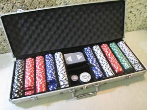 lot 76 image: Poker Chip Set in Aluminum Case  RM...