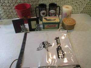 lot 78 image: Lot of Misc  F-1...