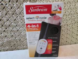lot 79 image: Sunbeam 4-In-1 Heating Pad  EC1...