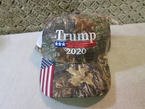 lot 91 image: Embroidered Trump 2020 Real Tree Ca...