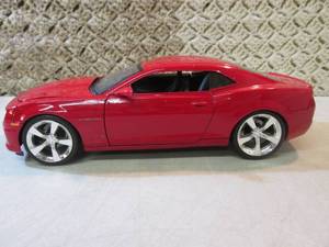 lot 137 image: Die Cast 2010 Camaro SS 118 Scale ...
