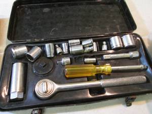lot 139 image: Misc Tools and Hard Hat  CS...
