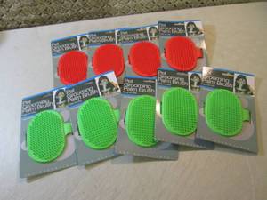 lot 190 image: 9 Pet Grooming Palm Brushes New  F-...
