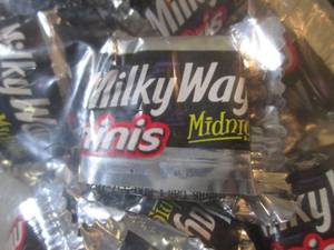 lot 219 image: 3 Bags of Milky Way Minis Candy Bar...
