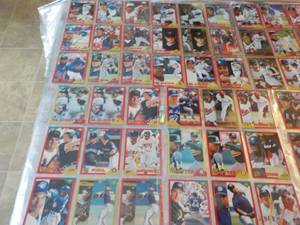 lot 17 image: Baseball Cards all pictured...