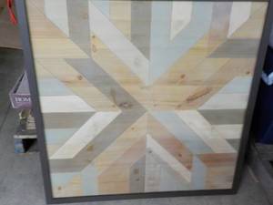 lot 47 image: 30 sq. Wall Art...