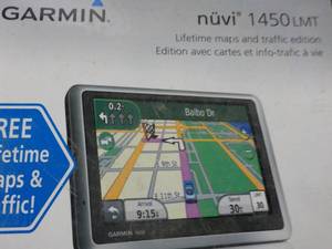 lot 48 image: Garmin NUVI 1450 LMT -looks unused ...