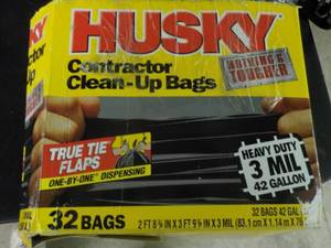 lot 51 image: Husky Contractor Clean up Bags 32 -...