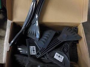 lot 113 image: Lot of 21 Scrappers...